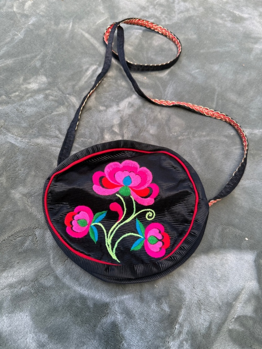 Black Floral Embroidered Round Crossbody Bag
